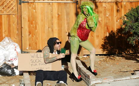 Sexy american milf Joanna Angel in cosplay outfit suck cock and take it in the ass outdoor