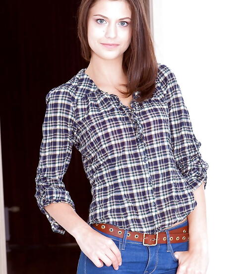 Hot teen Barbi in jeans bares her butt and bald pussy 